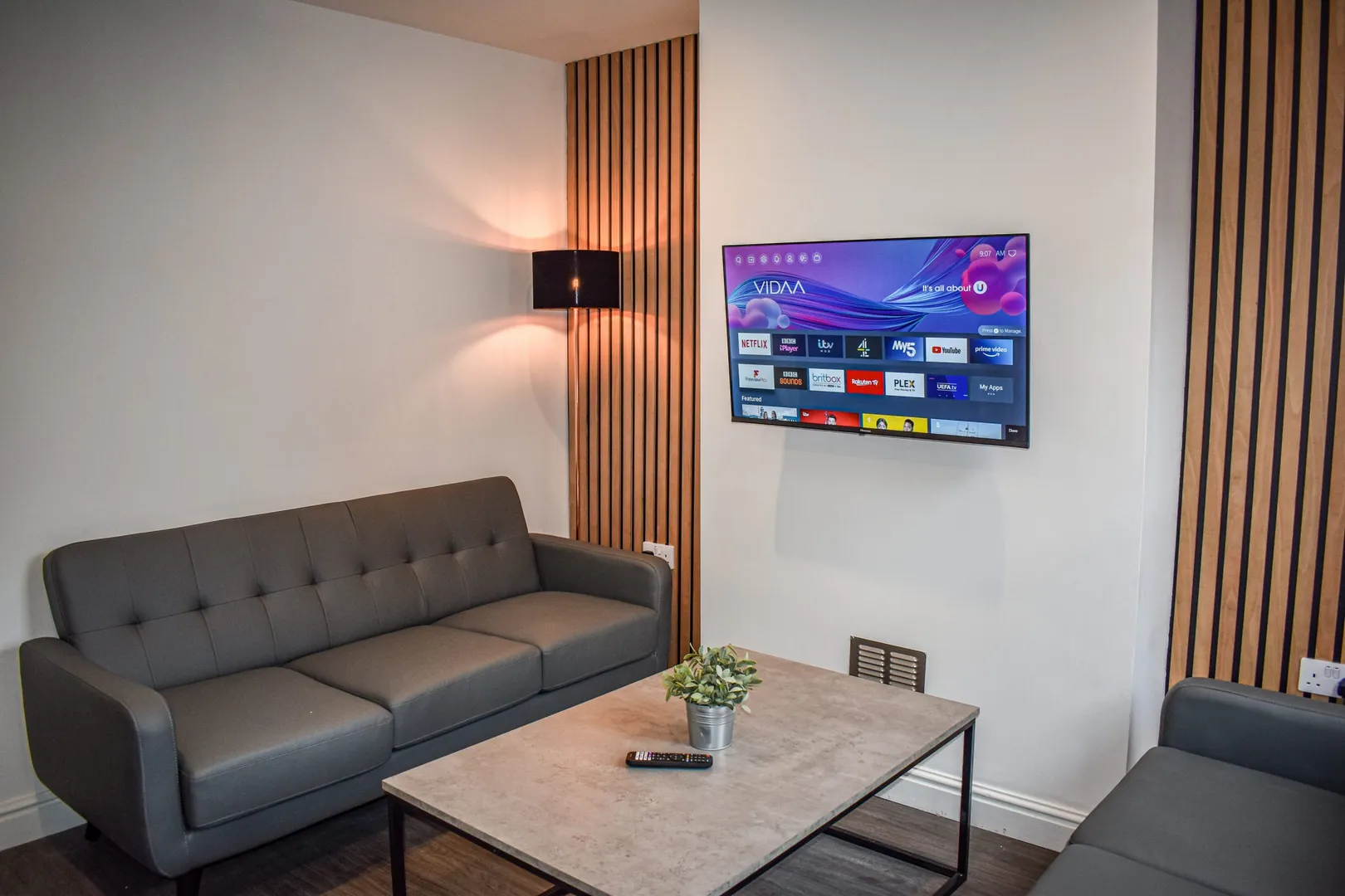 Stylish 2 Bed Terraced House // Sep 2026 - Image 4